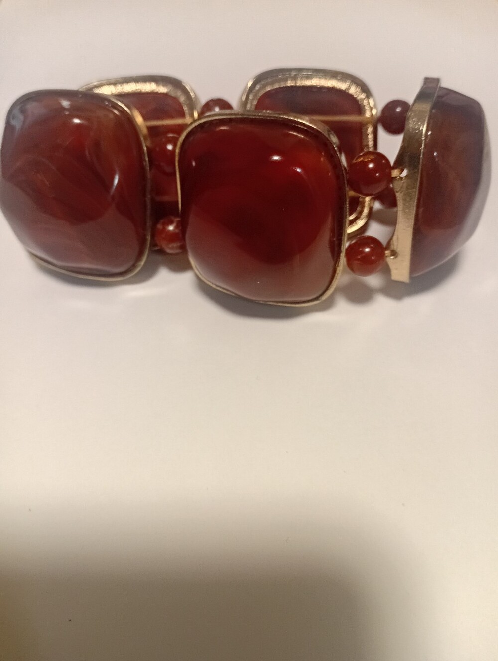 Marbled Reddish Brown Gold-Tone Chunky Cut Stones Bead Statement Bracelet